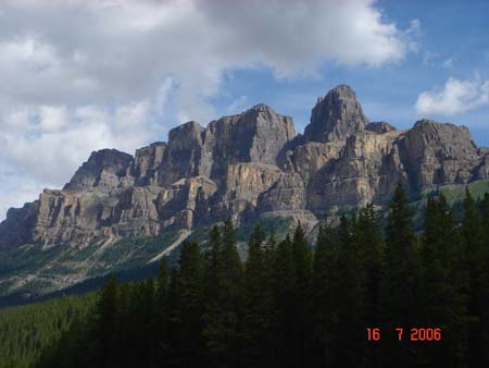 banff_castle_mountain_1